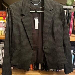 Black and White Tailored Blazer with Notched Lapel